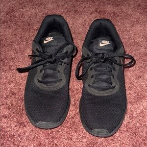 Nike Women's Classic Black Sneakers